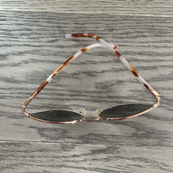 Michael Kors sunglasses - Picture 3 of 4